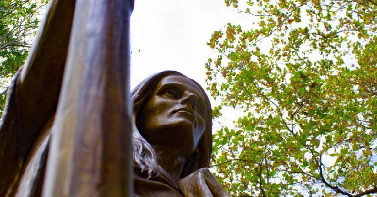 Mary-Draper-Ingles-Statue-Radford-Visitors-Center-small-710x375