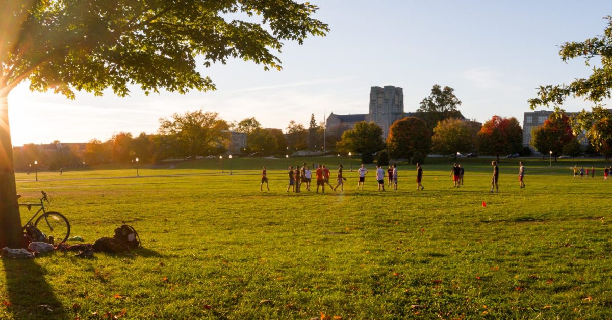 Students on drillfield. Fall 2016. Photo sprint photos.